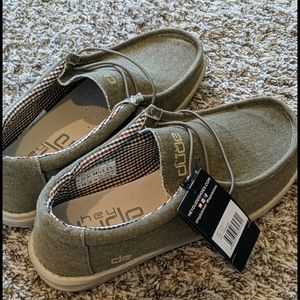 Hey dude wally nut size 11